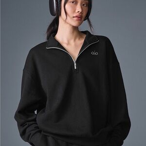 ALO Yoga Black V-Neck Half-Zip Pullover